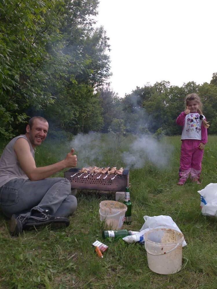  13526269  Alex, 44 ,    