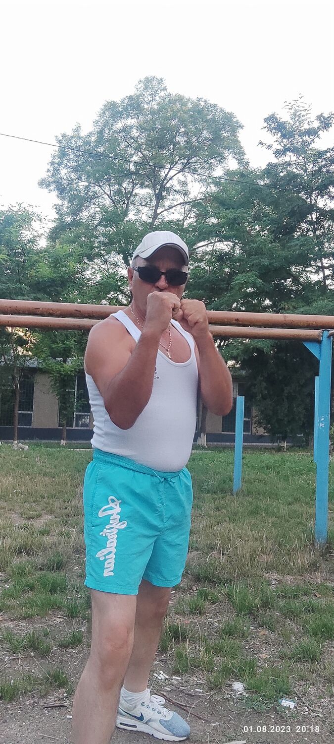  ,   Petru, 56 ,   