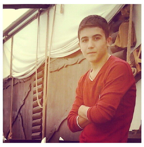  9738859  Rasim, 32 ,    