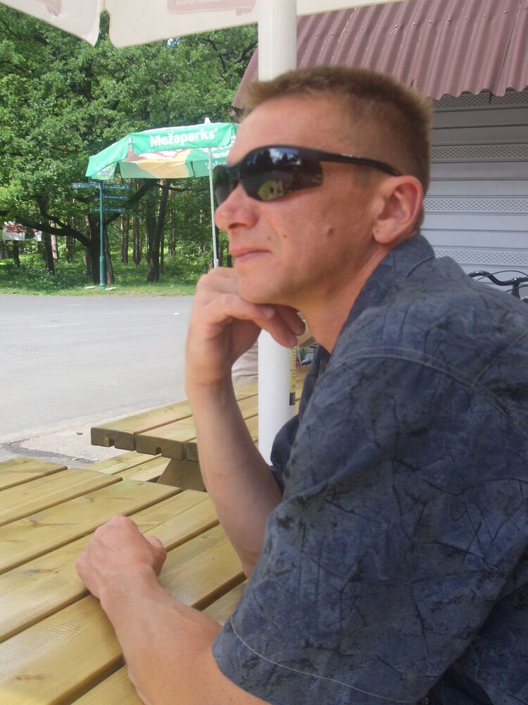  5413369  Vlad, 54 ,    