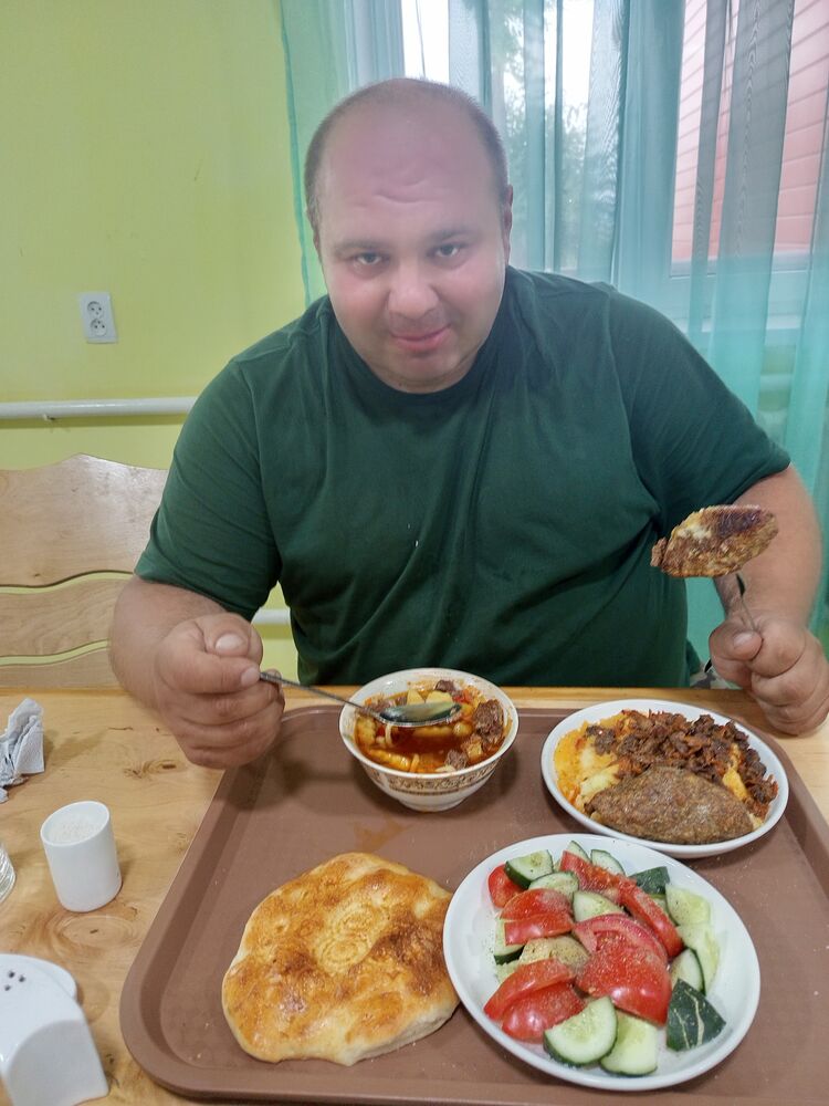  ,   Sergey, 40 ,   ,   