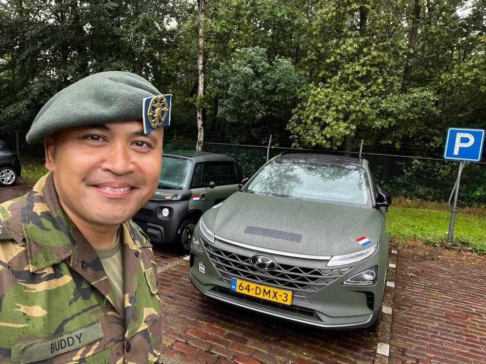  43993429  BuddyKenneth, 51 ,    's-Graveland
