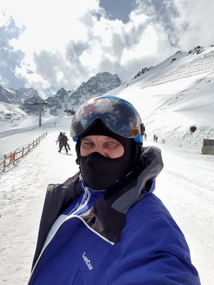  18893359  Andrey, 104 ,    