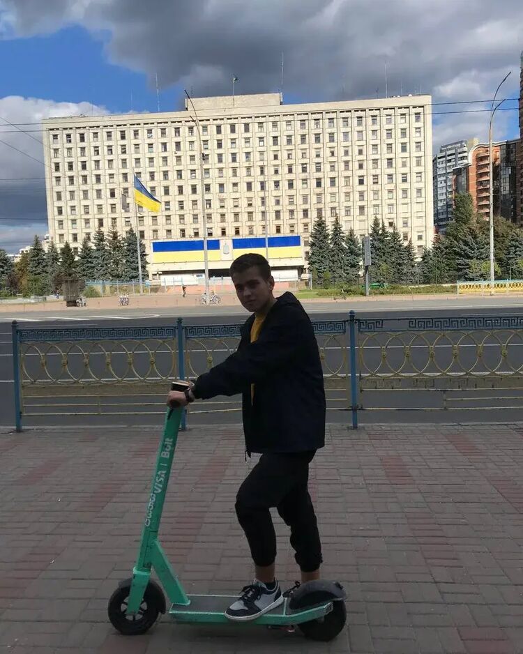  29632359  , 21 ,    