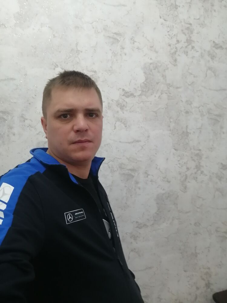  31431789  , 37 ,    