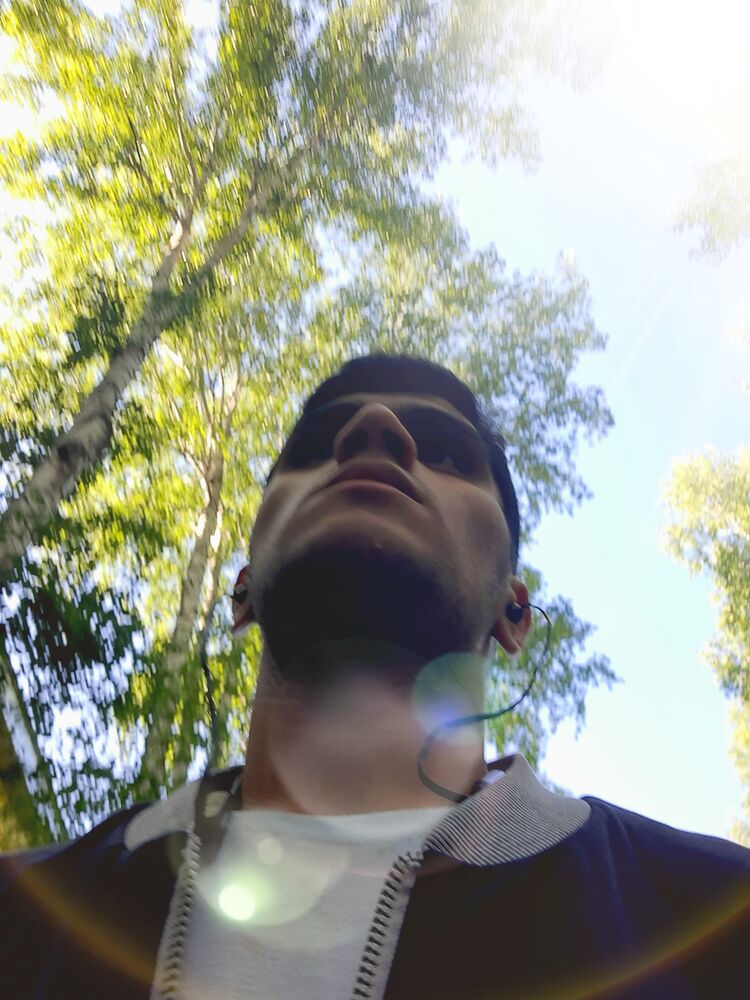  27538379  Fakhrad, 22 ,    