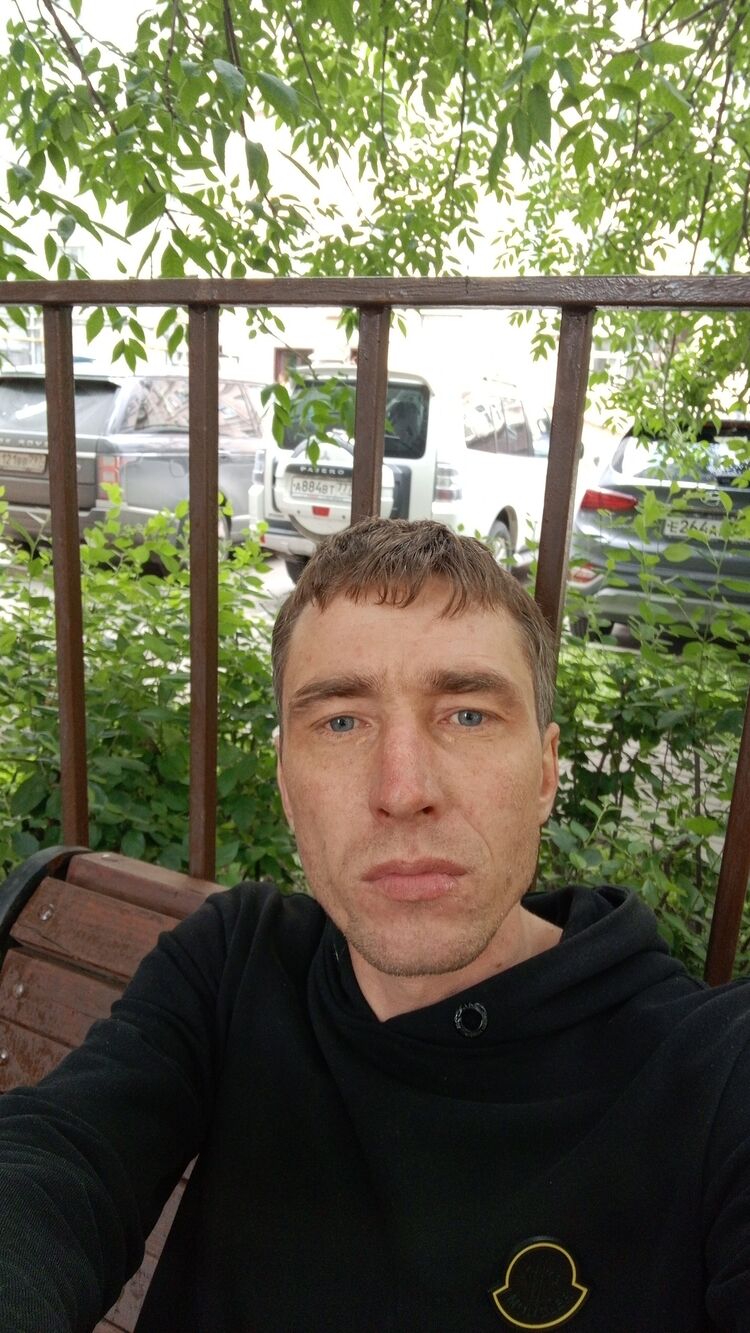  52242499  , 28 ,    
