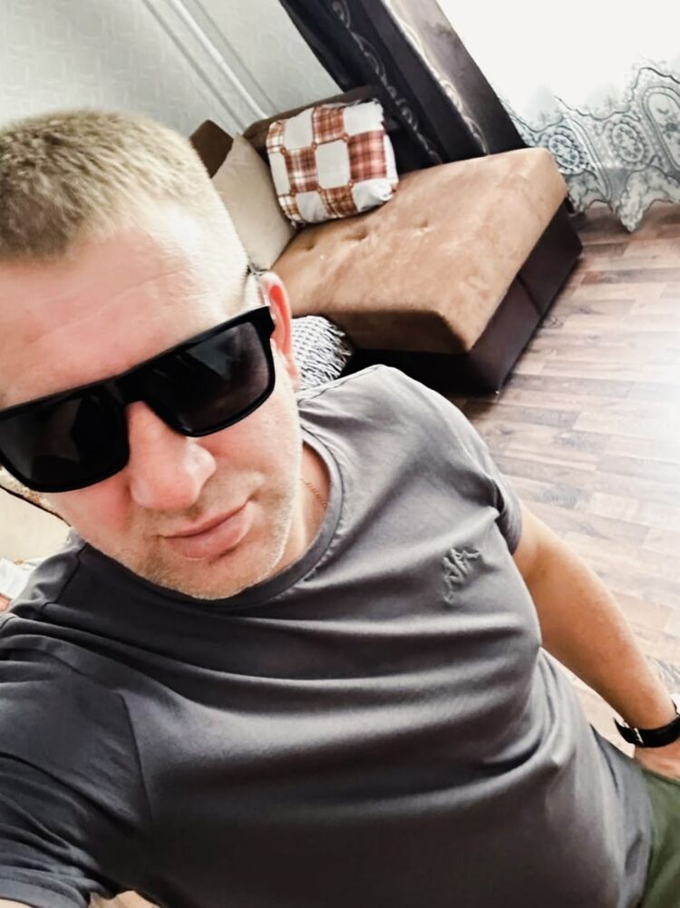  54102609  Oleg, 42 ,    