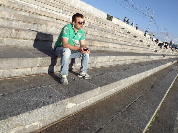  21797009  Sadir, 43 ,    