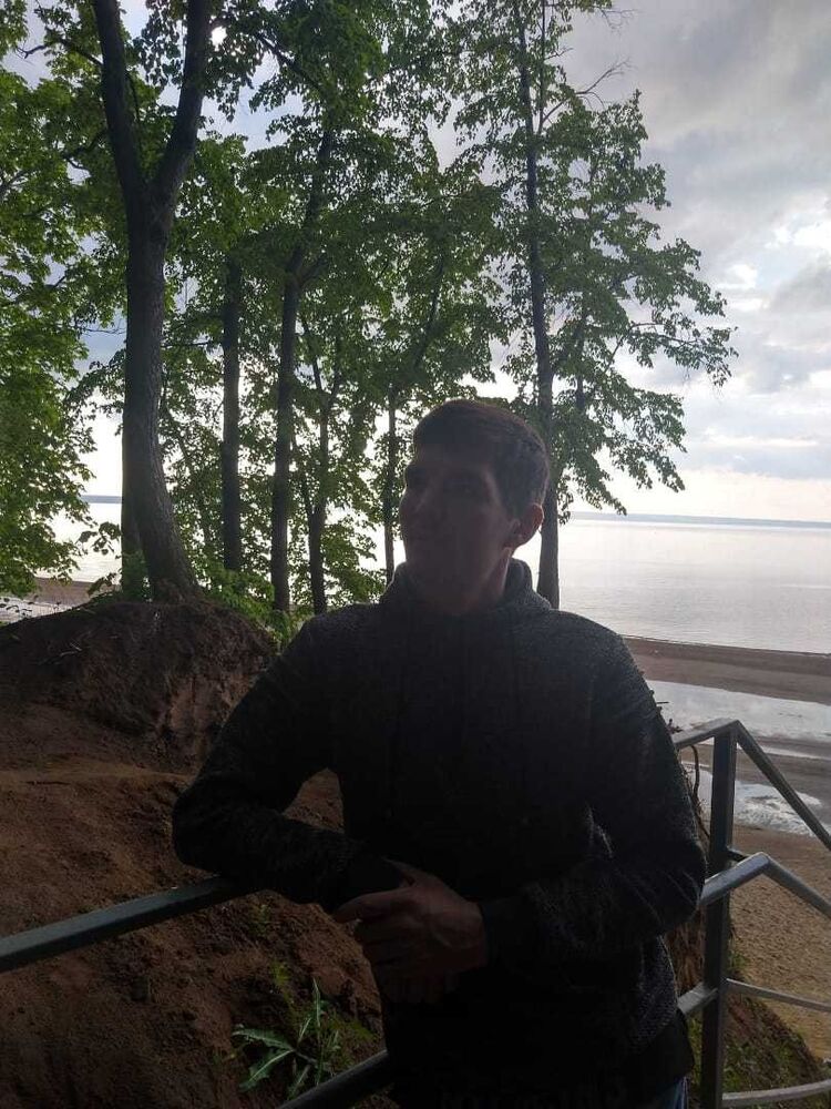  ,   Evgenii, 39 ,   ,   , c 