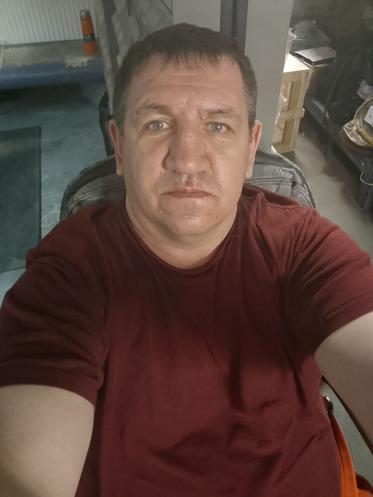  42873879  , 49 ,    -