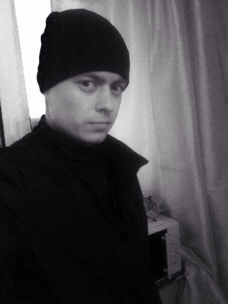  31044339  Ilya, 33 ,    