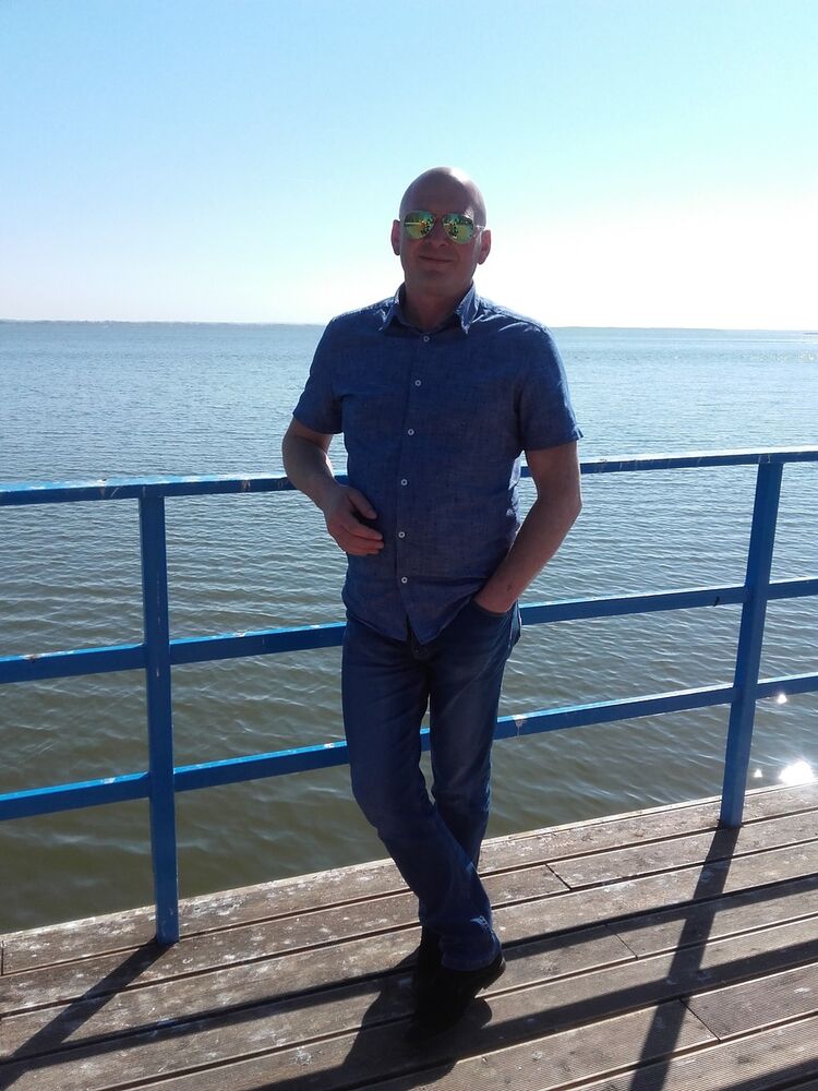  Warszawa,   Ruslan, 51 ,   ,   , c 