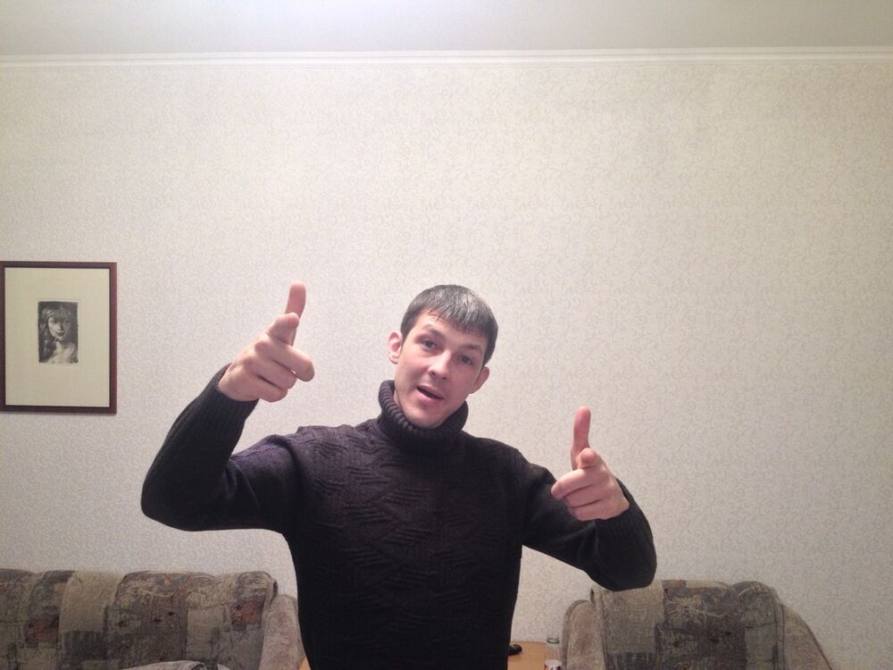  8678479  Yurii, 40 ,    -