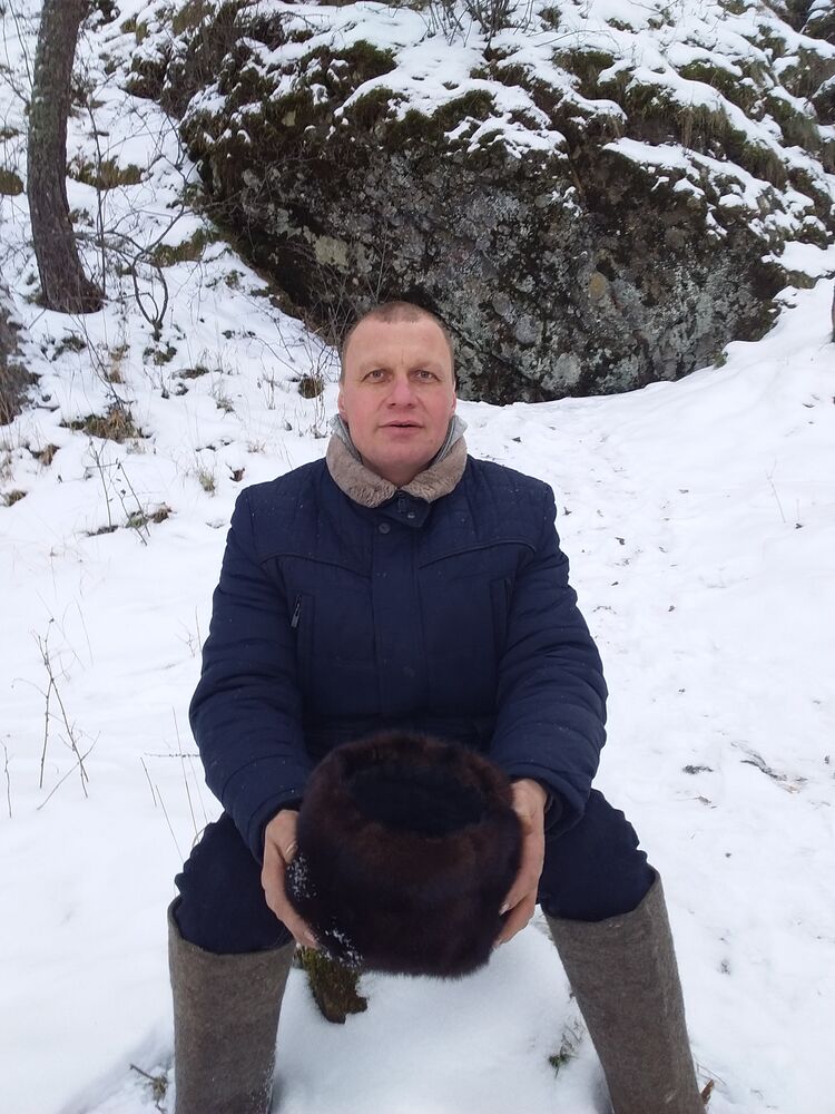  53905169  Pavel, 51 ,    
