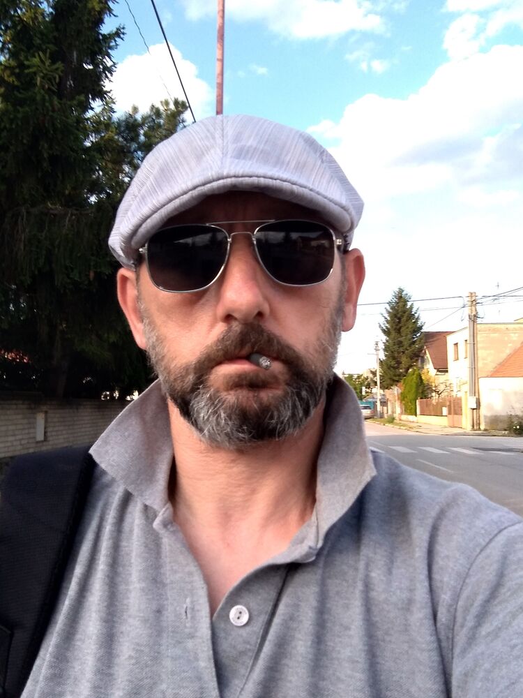  45143139  Giorgi, 44 ,    