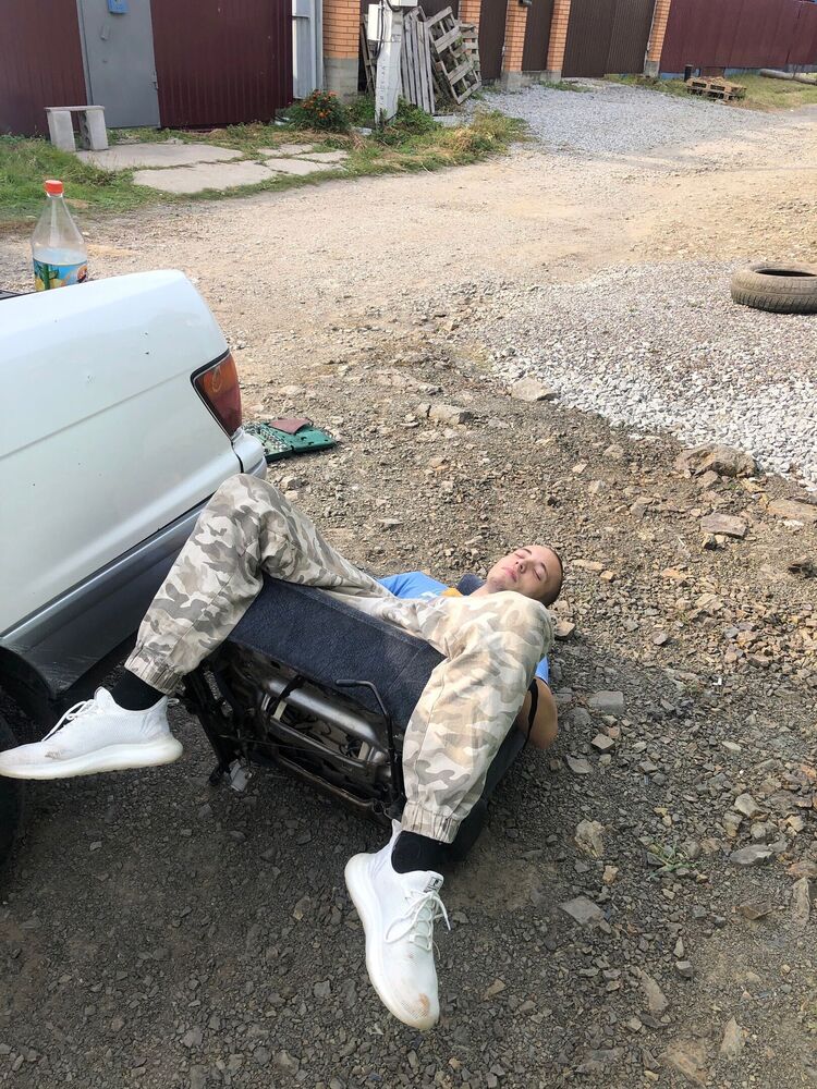  41483809  , 19 ,    