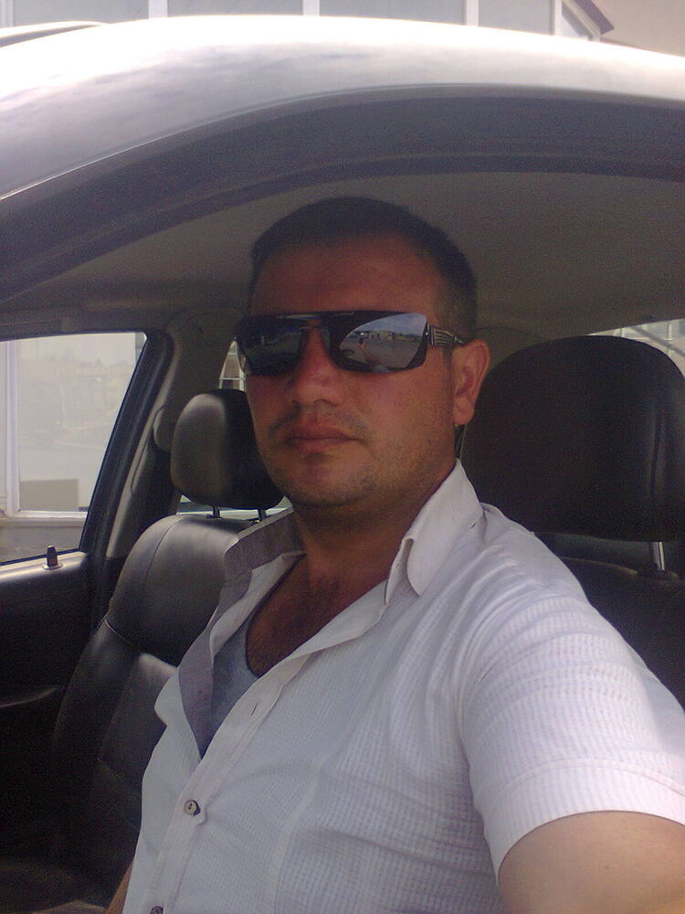  16445979  Araz, 40 ,    