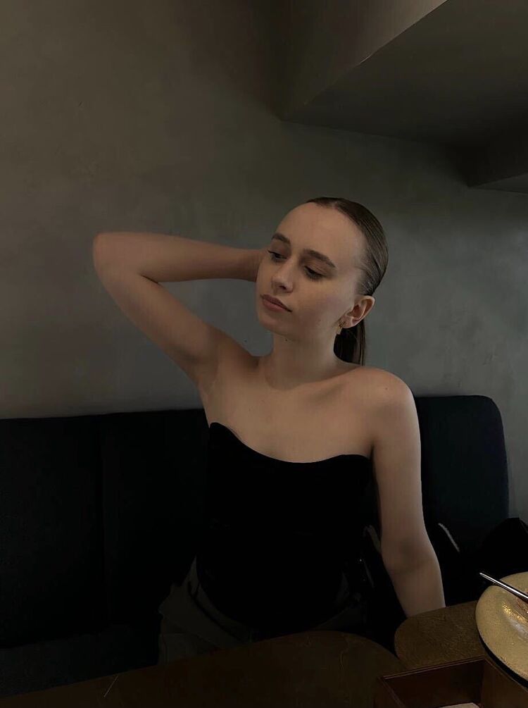  48640419  , 21 ,    