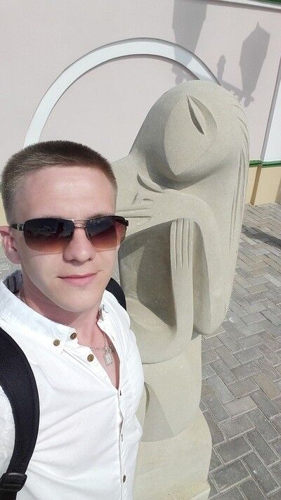  10068449  Ruslan, 37 ,    