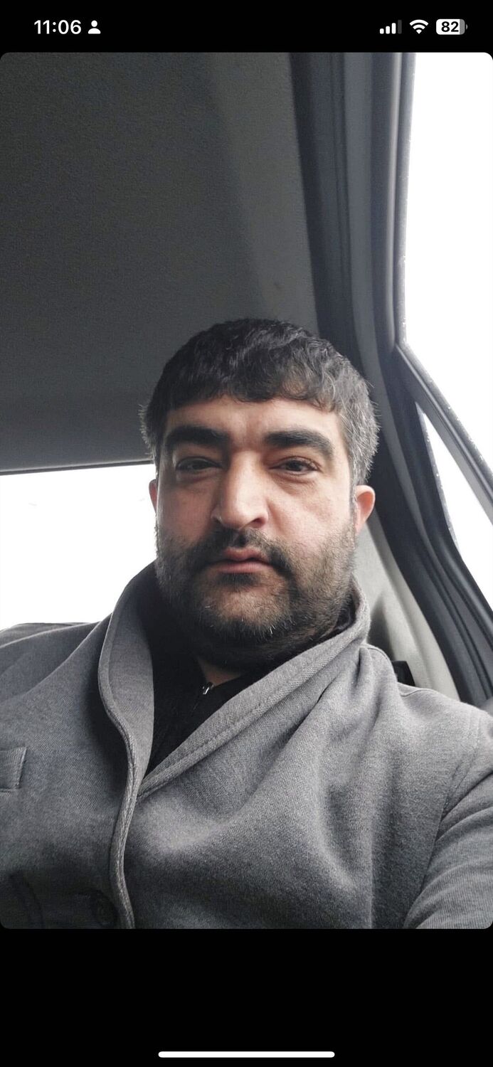 ,   Rustam, 40 ,   ,   , c , 