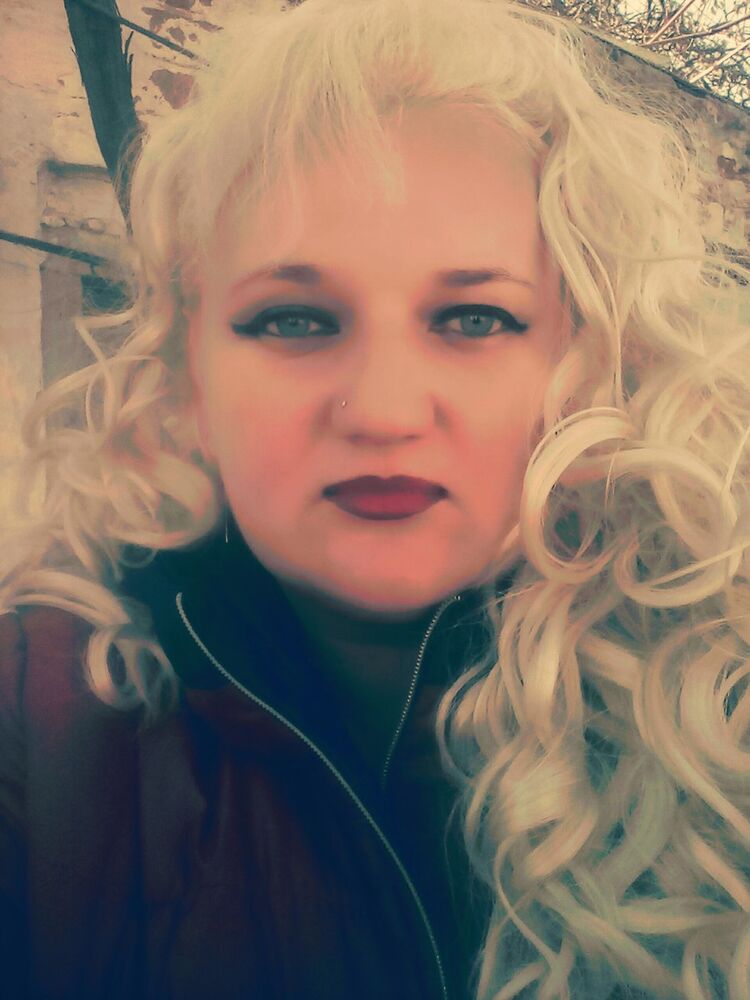  ,   Margo, 43 ,  