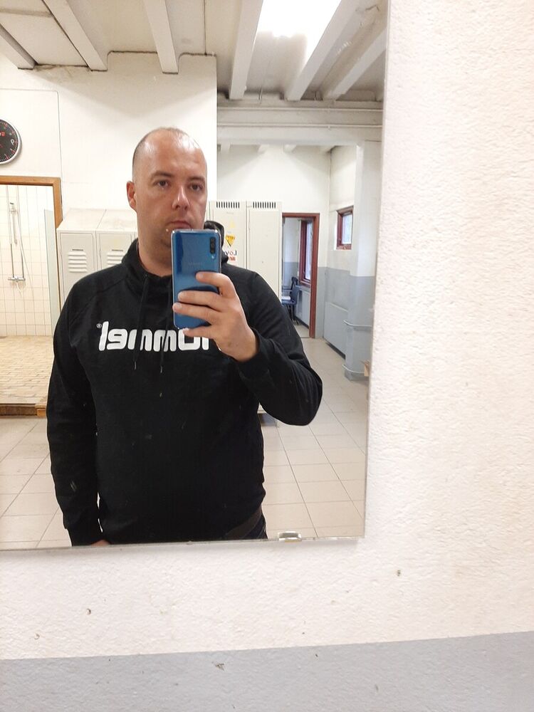  22027449  Rysiek, 39 ,    Hokksund