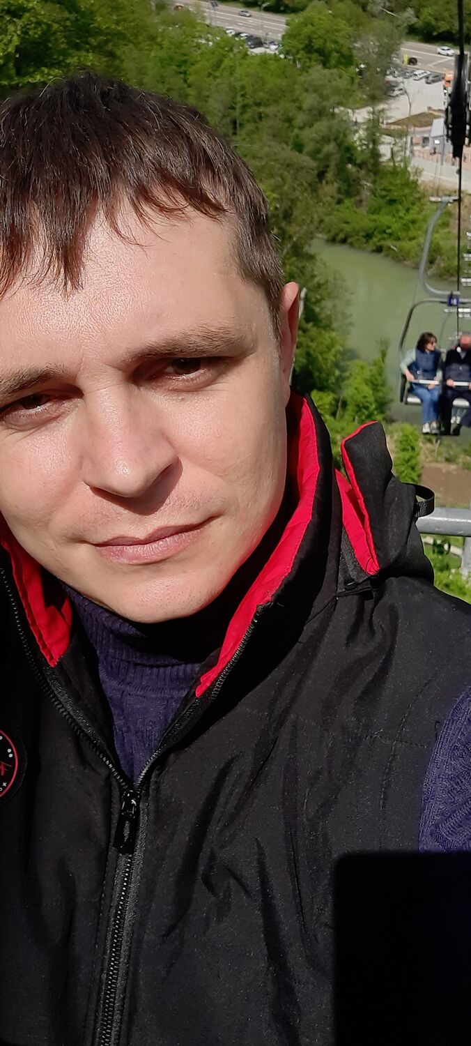  38755189  Ivan, 32 ,    