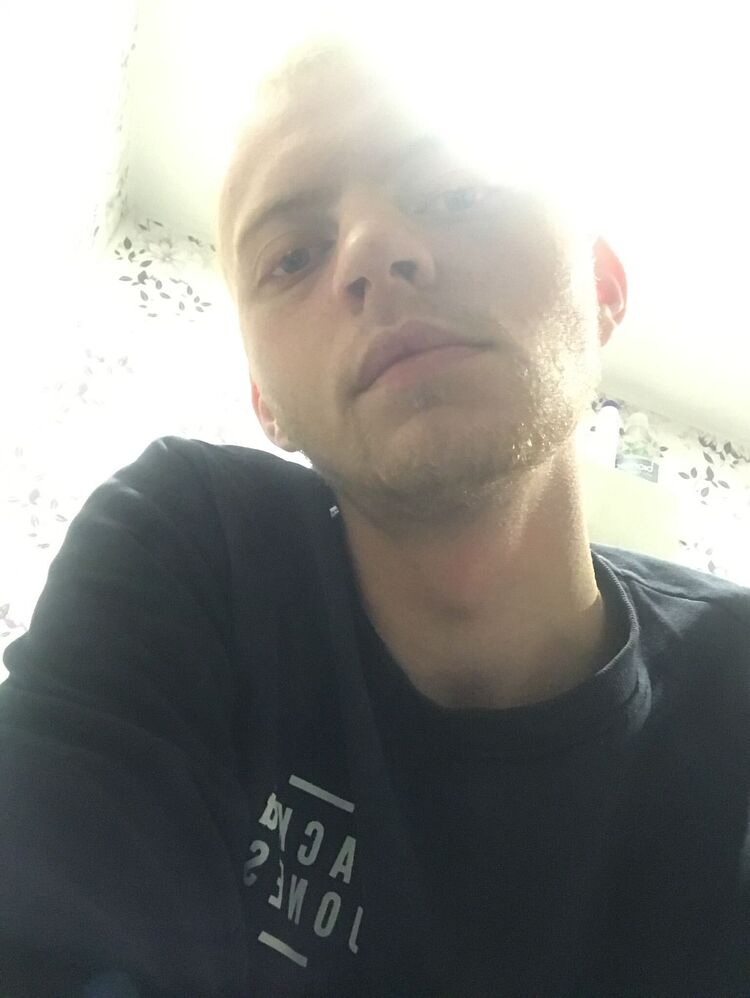  47544099  Daniil, 24 ,    