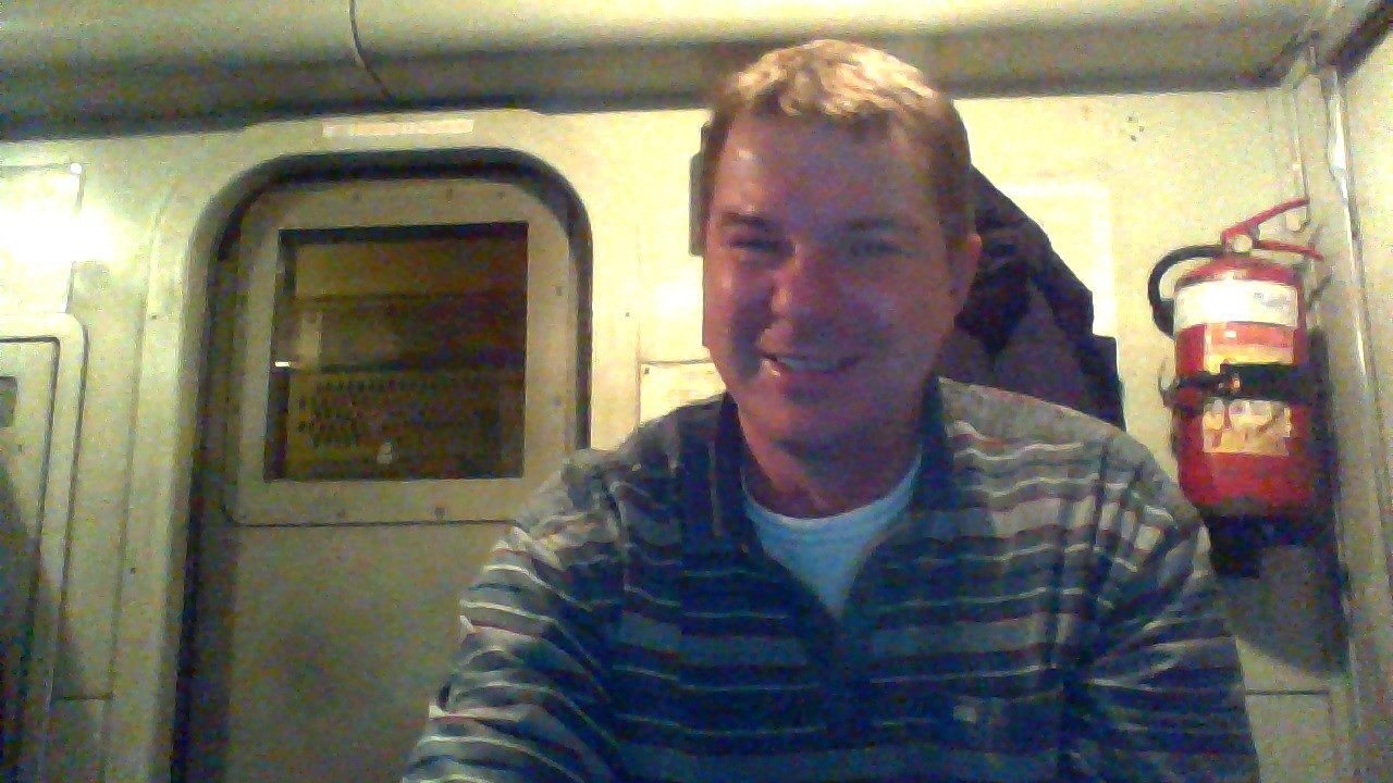  39936019  Andrey, 56 ,     