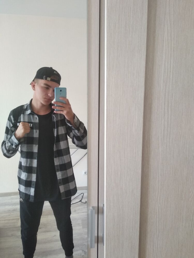  38179729  , 21 ,    