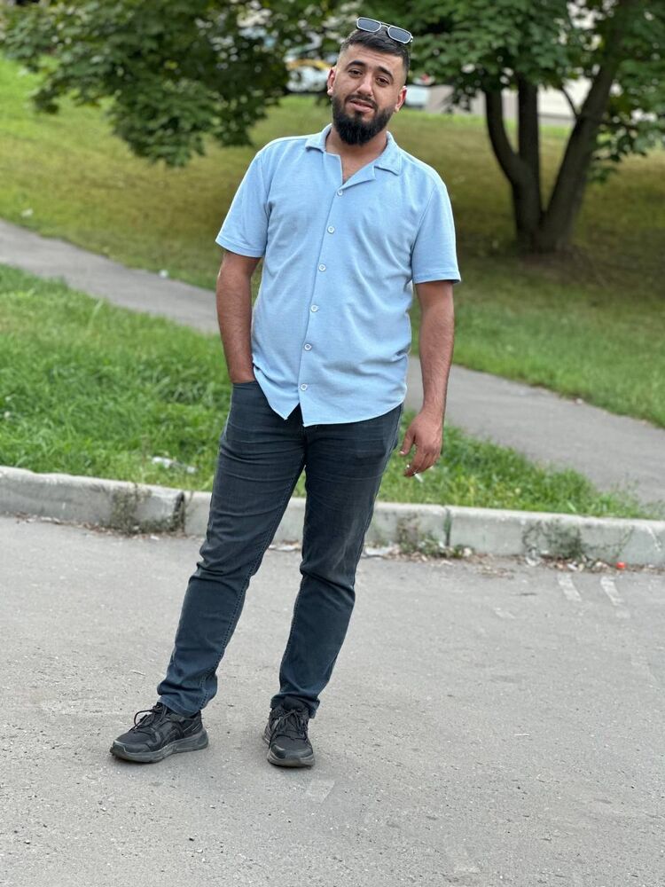  ,   Barko, 37 ,   ,   