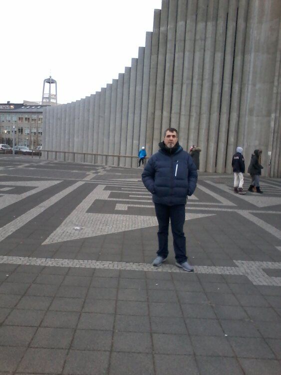  42398909  , 57 ,    
