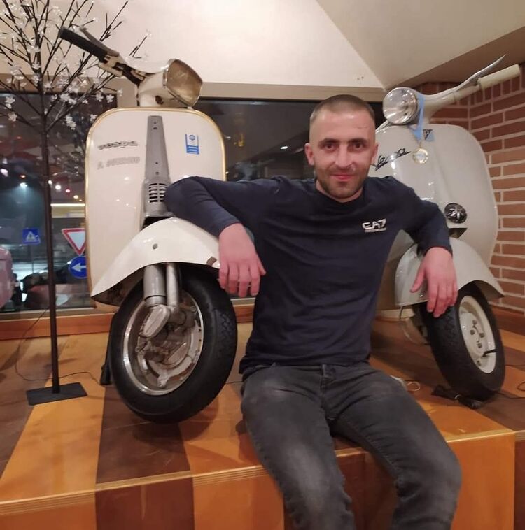  ,   Alexandr, 37 ,   ,   