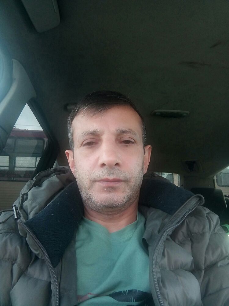  26370969  Iliya, 47 ,    