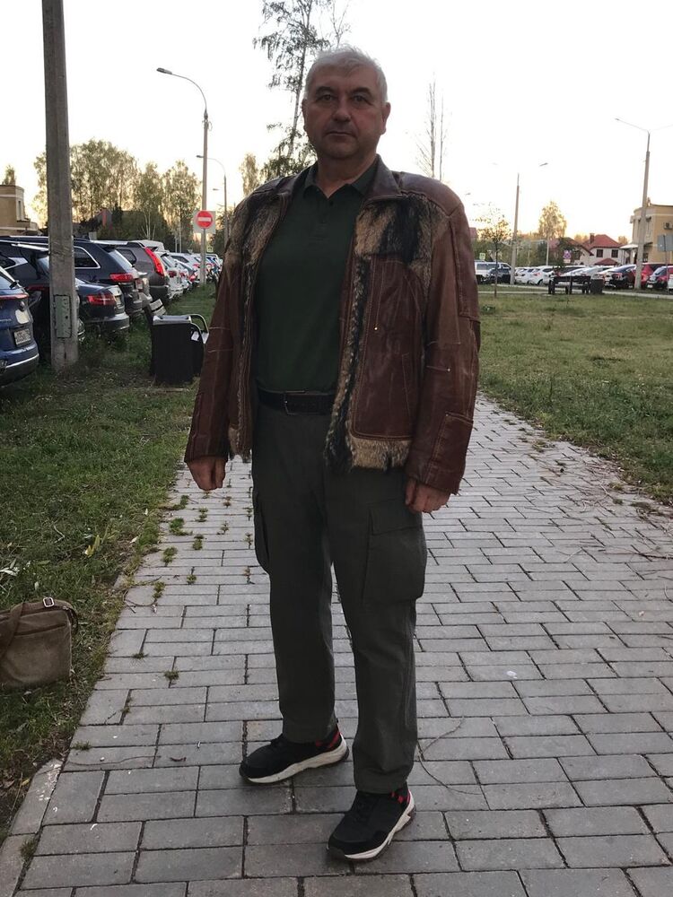  47083899  , 54 ,    
