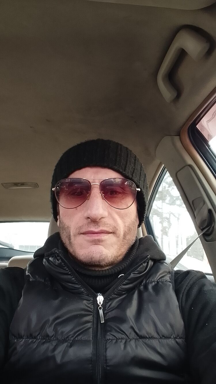  ,   Nikoloz, 46 ,   ,   
