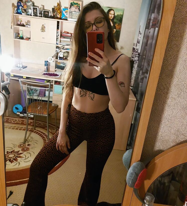  ,   Olga, 32 ,   c , 