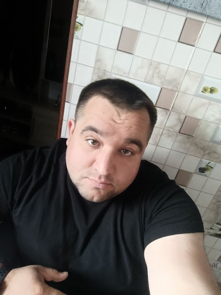  52743689  , 34 ,    