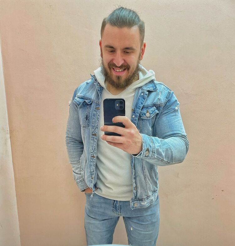 ���� 40615829 ������� ��������, 32 ����, ���� ���������� � ������