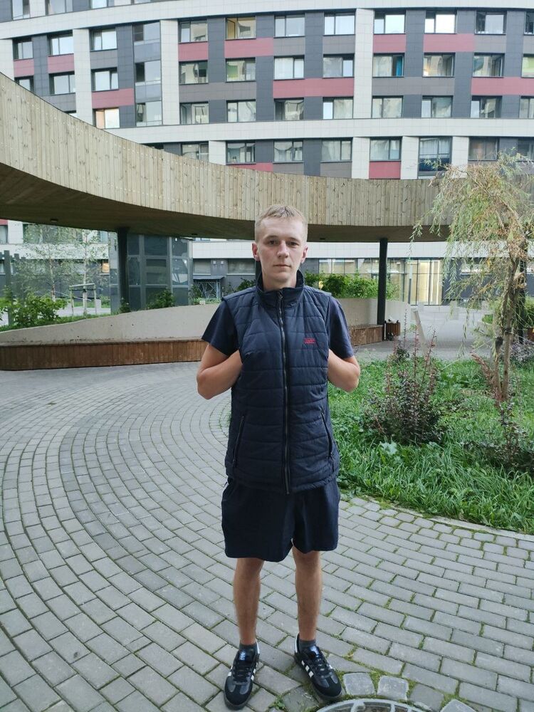  46071619  , 24 ,    