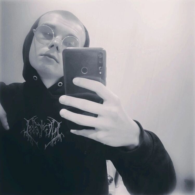  33632079  , 25 ,    