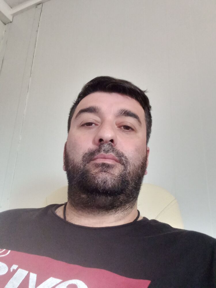  27072159  Pato, 39 ,    