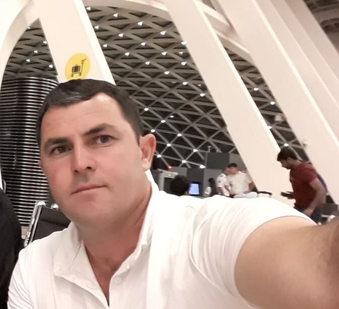  23726019  Sarvaz, 42 ,    