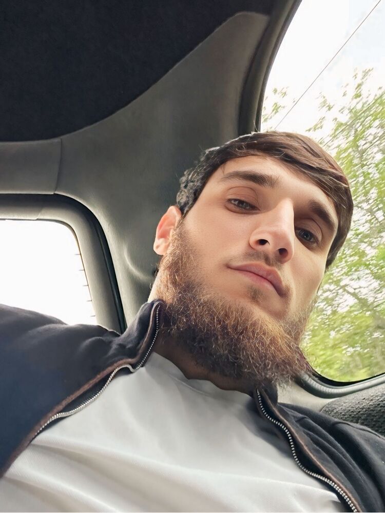  ,   Shamil, 27 ,   ,   