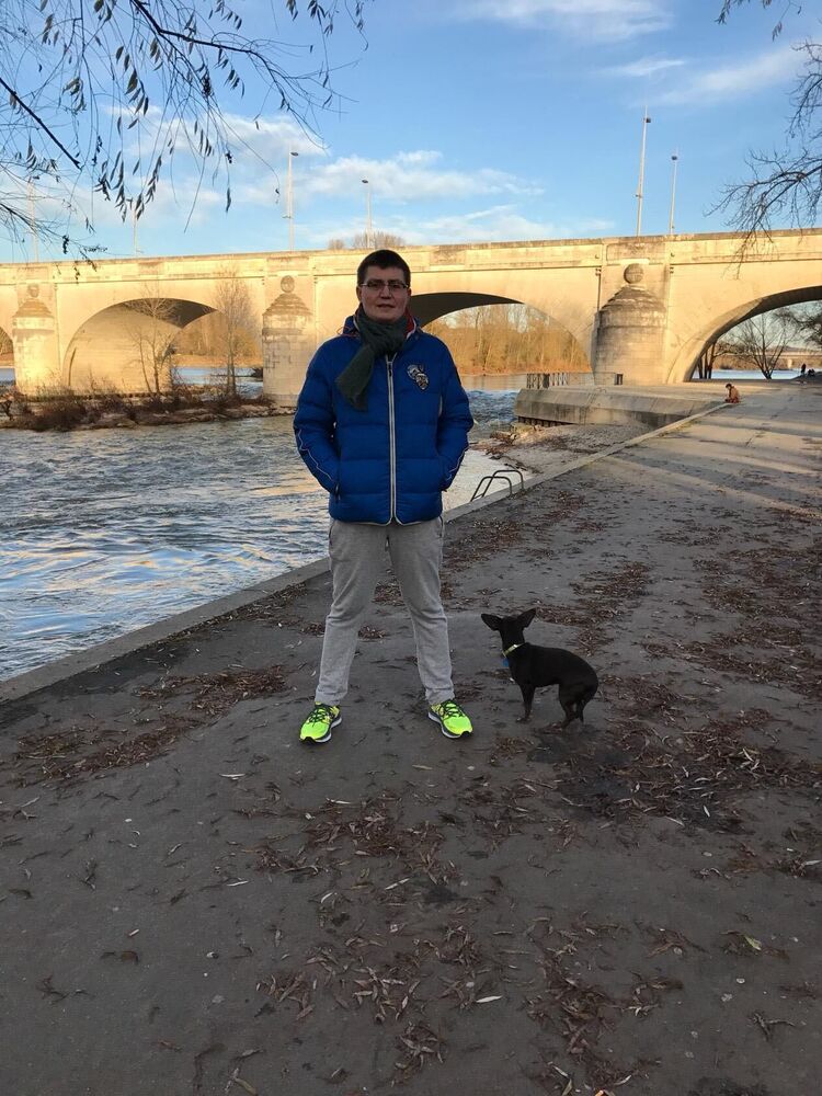  Villejuif,   , 40 ,     , c 