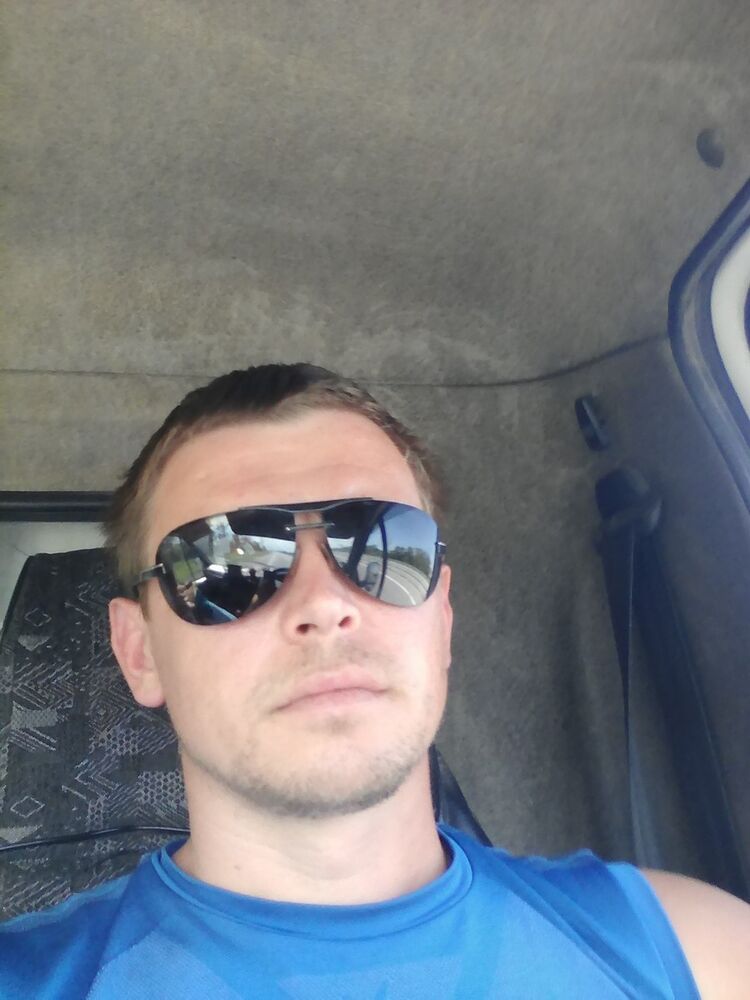  9915079  , 44 ,    