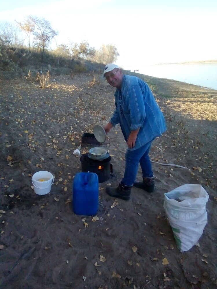  22431769  , 64 ,    
