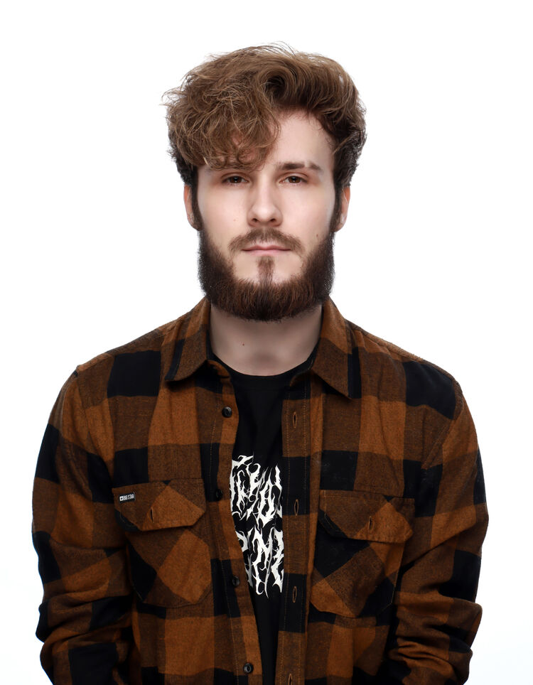  50059629  Ivan, 27 ,    
