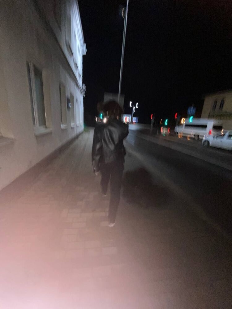  29679449  , 21 ,    